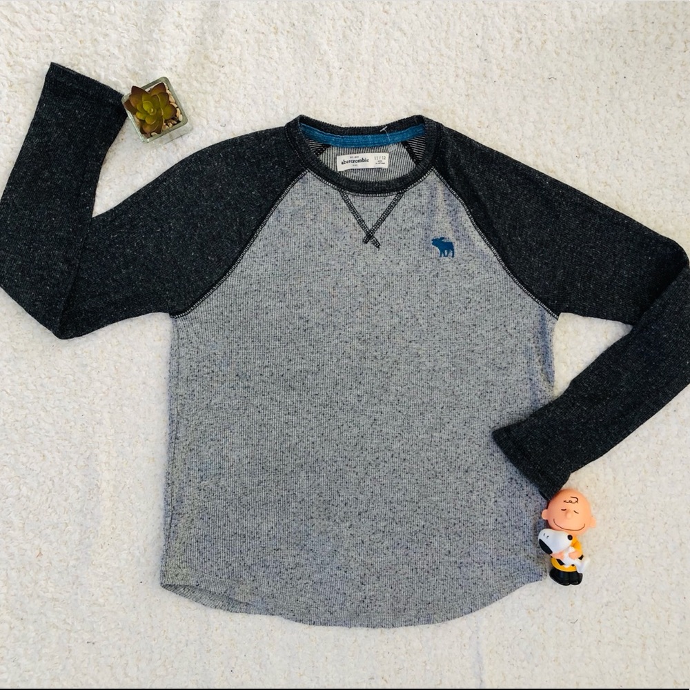Abercrombie Gray Raglan Long Sleeves Shirt 11-12